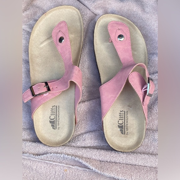 Cliffs by WHITE MOUNTAIN Shoes - CLIFFS WHITE MOUNTAINS • SANDALS • SZ. 10W